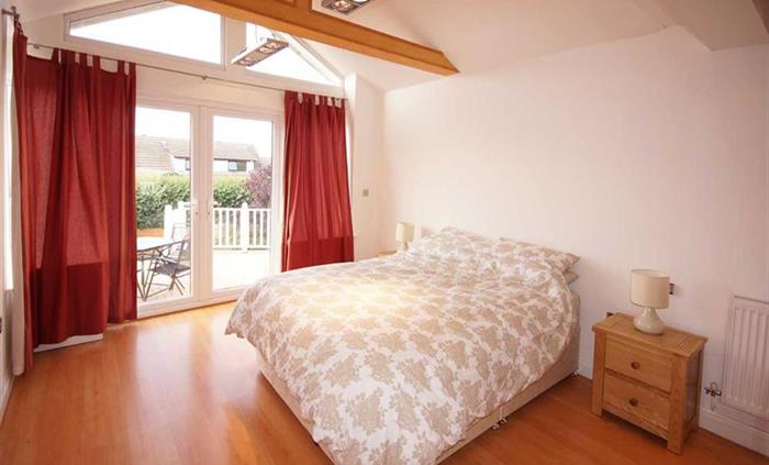 Whitecaps-bed1
